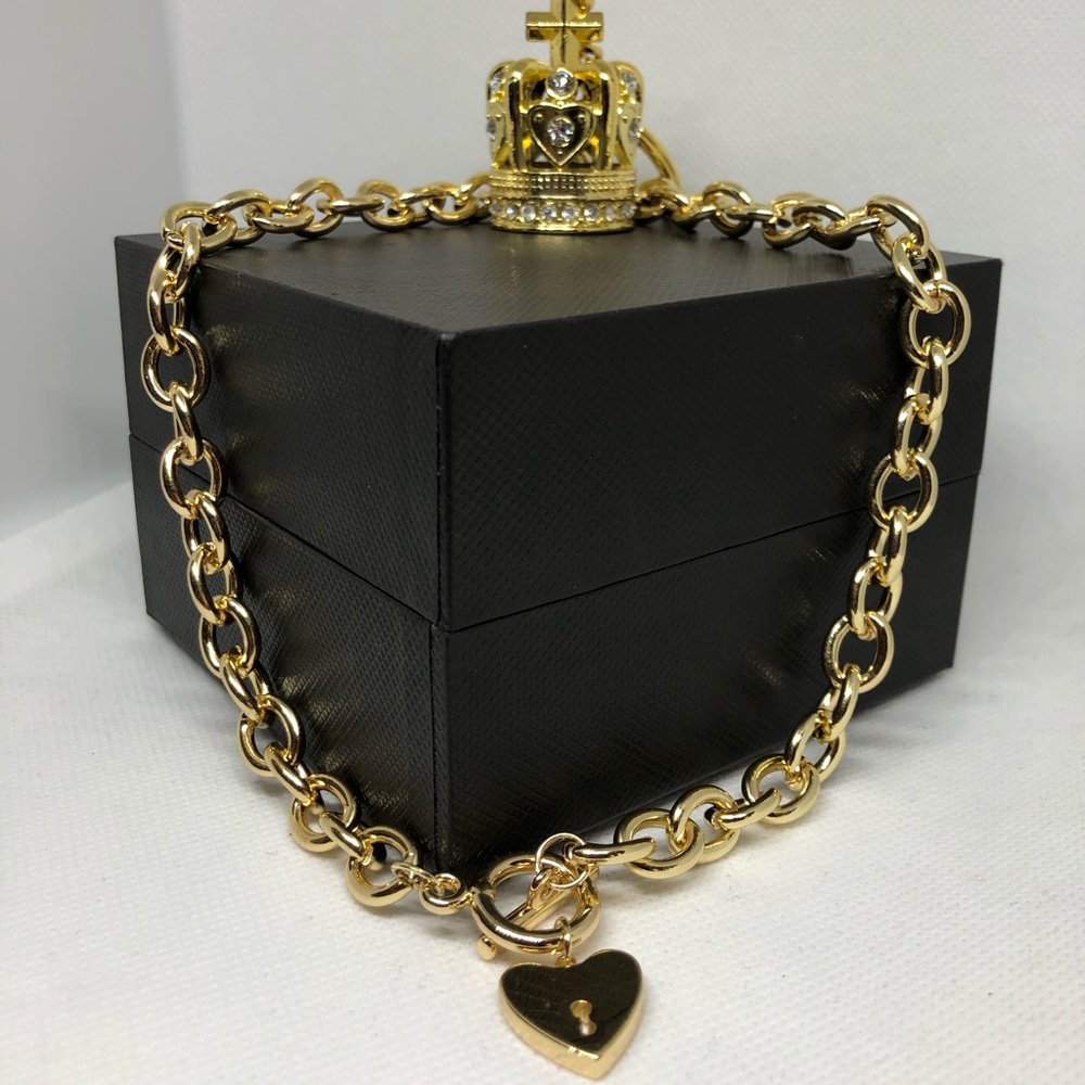 Golden necklace with heart pendant - Picture 5 of 7